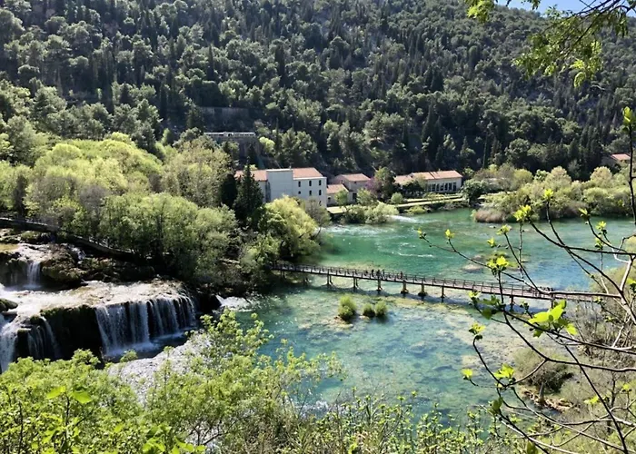 Skatula Apartman Skradin