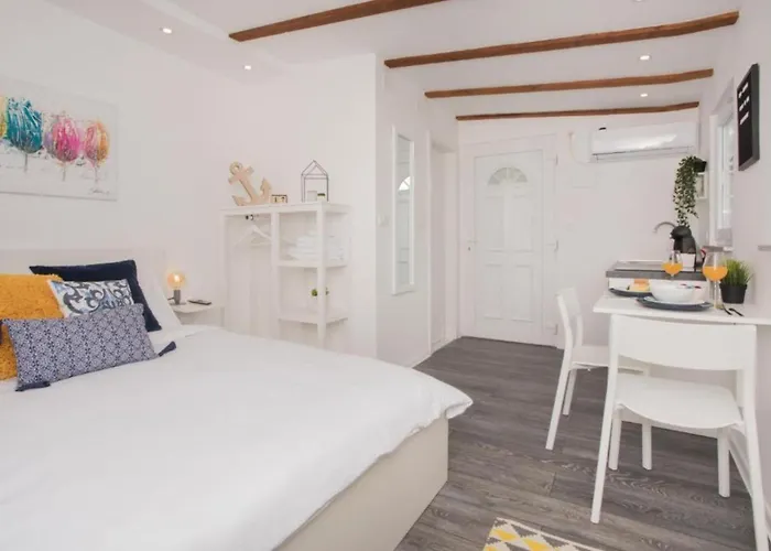 Skatula Apartman Skradin